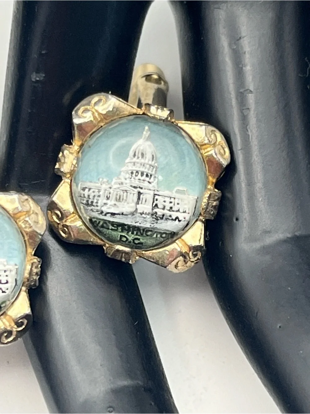 Washington DC Capitol Building reverse painting gold tone cufflinks vintage